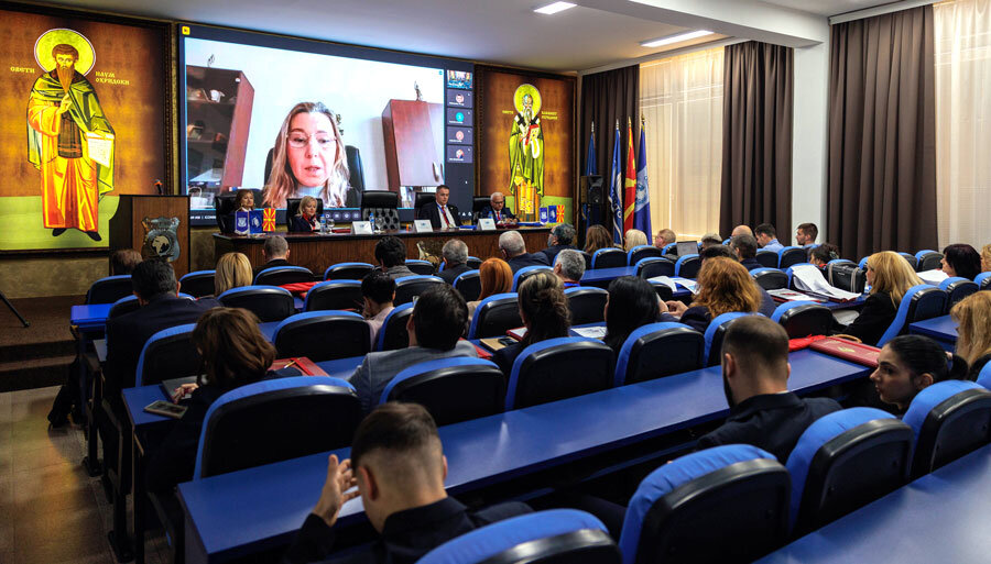 Проф. д-р Миглена Темелкова, ректор на Универзитетот за телекомуникации и пошти во Софија, Бугарија.