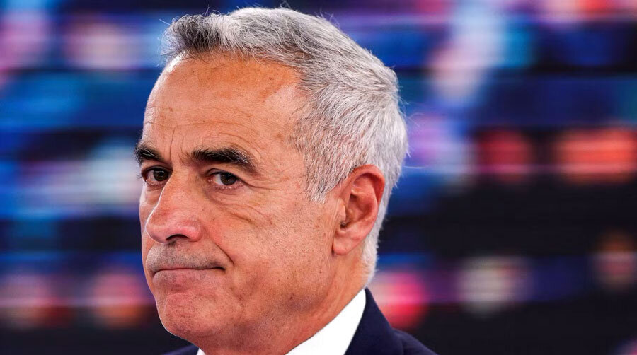 Калин Георгеску, организатор за бојкотот во Романија