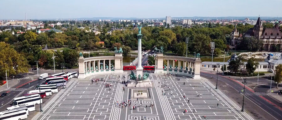 Плоштадот на хероите. | Извор: shutterstock