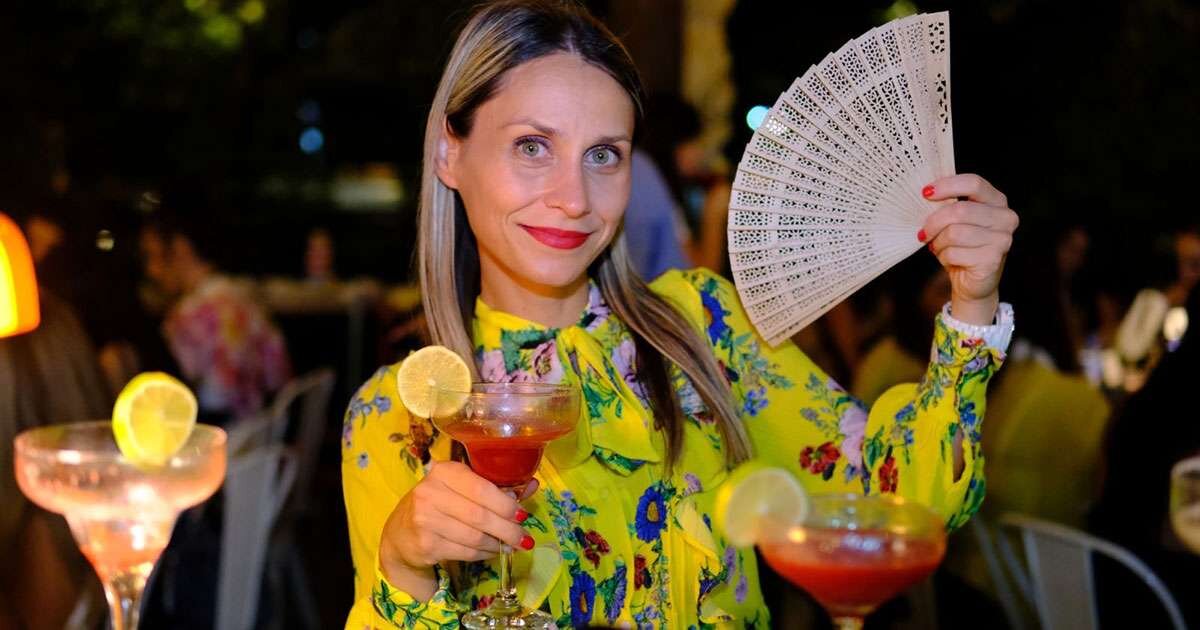 Божиновска: „Особена чест ми беше одликувањето со најголемите почести Magna Cum Laude, признание кое ги потврди посветеноста и љубовта кон студиите.“