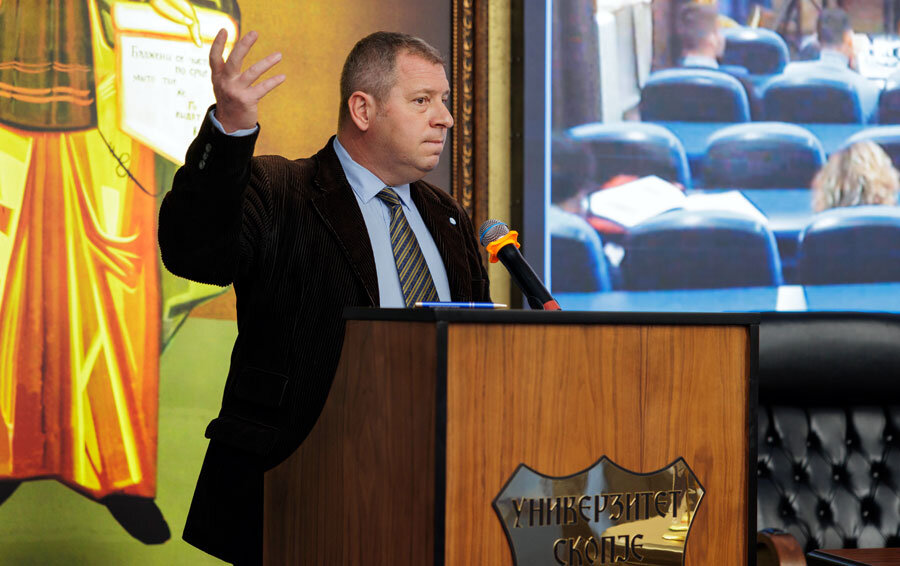 Бандов: „Смислата на сите компоненти што ги има една наука, едно образование, е да го води општеството.“