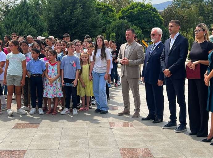 Универзитет Скопје со директна поддршка за најранливите категории деца!