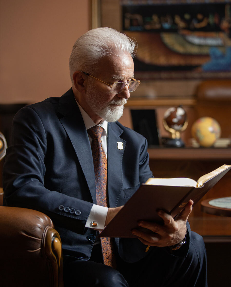 Миленковски: „На младите им порачувам да си ја сакаат оваа убава и мала држава, да си ја сакаат и да си ја почитуваат својата татковина бидејќи таа е една и единствена.“